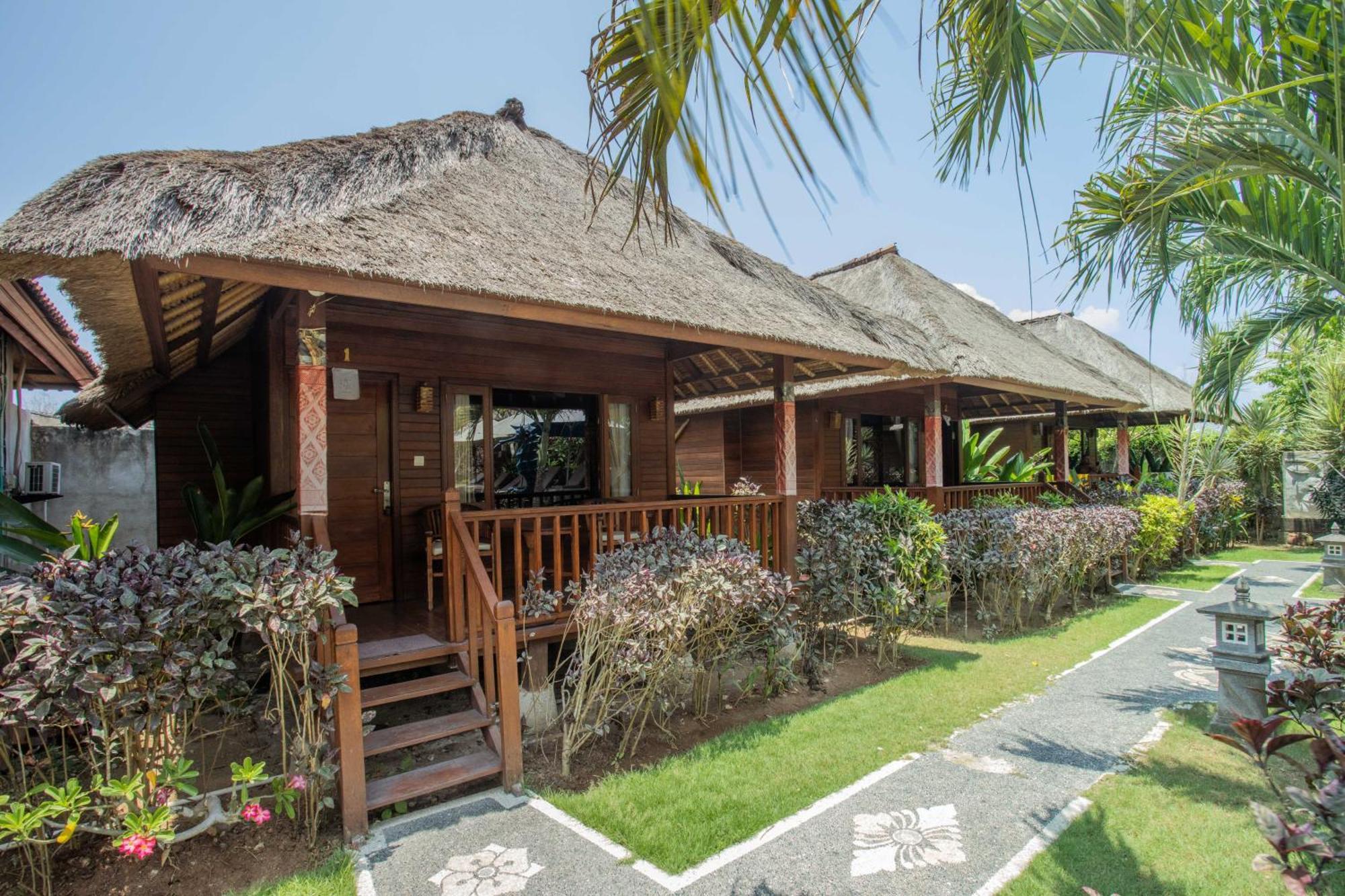 Lembongan Mantra Huts Hotel Exterior foto